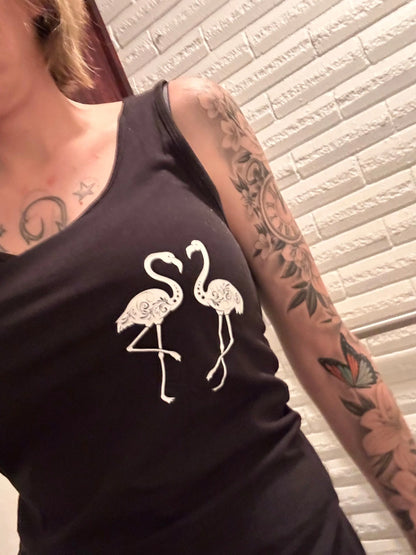 Color changing flamingos